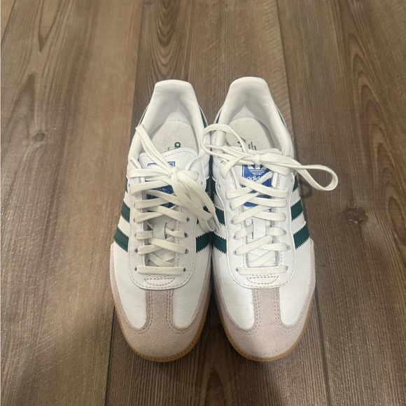 adidas Other - Pre owned adidas samba green and size 4